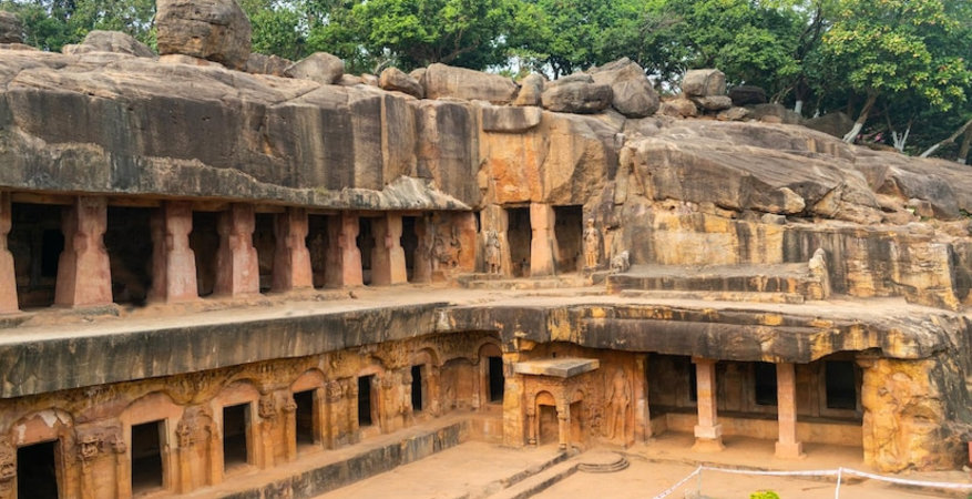 the-hills-of-udaygiri-and-khandagiri-located-on-the-outskirts-of-bhubaneswar-odisha_459244-291